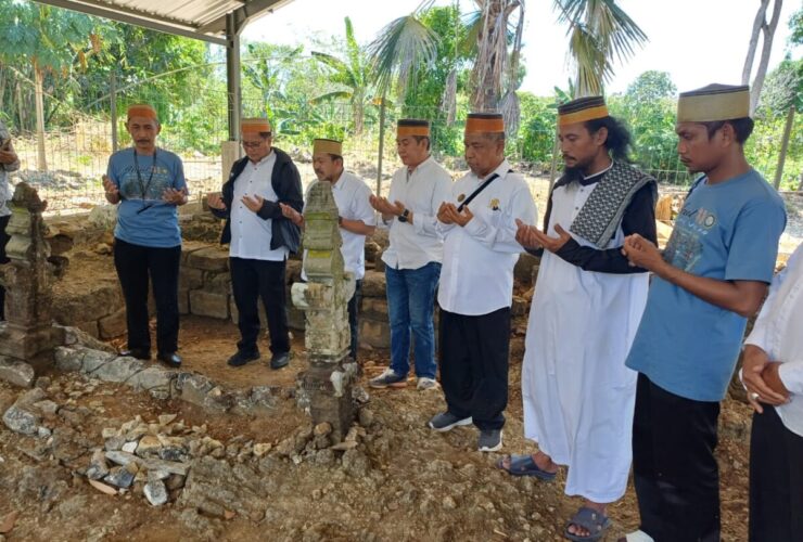 Napak Tilas Kompleks Istana Cenrana Nagauleng dalam Rangka Haul ke-310 La Patau Matanna Tikka Raja Bone ke-16 dan Datu Soppeng ke-18