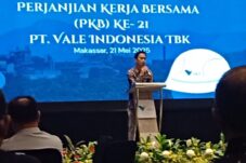 Ketua SP Kep Ir. Baso Murdin, ST, M.Eng, IPM, ACPE, CEA, CEnM menyampaikan sambutan (Siaran Pers PT Vale Indonesia)