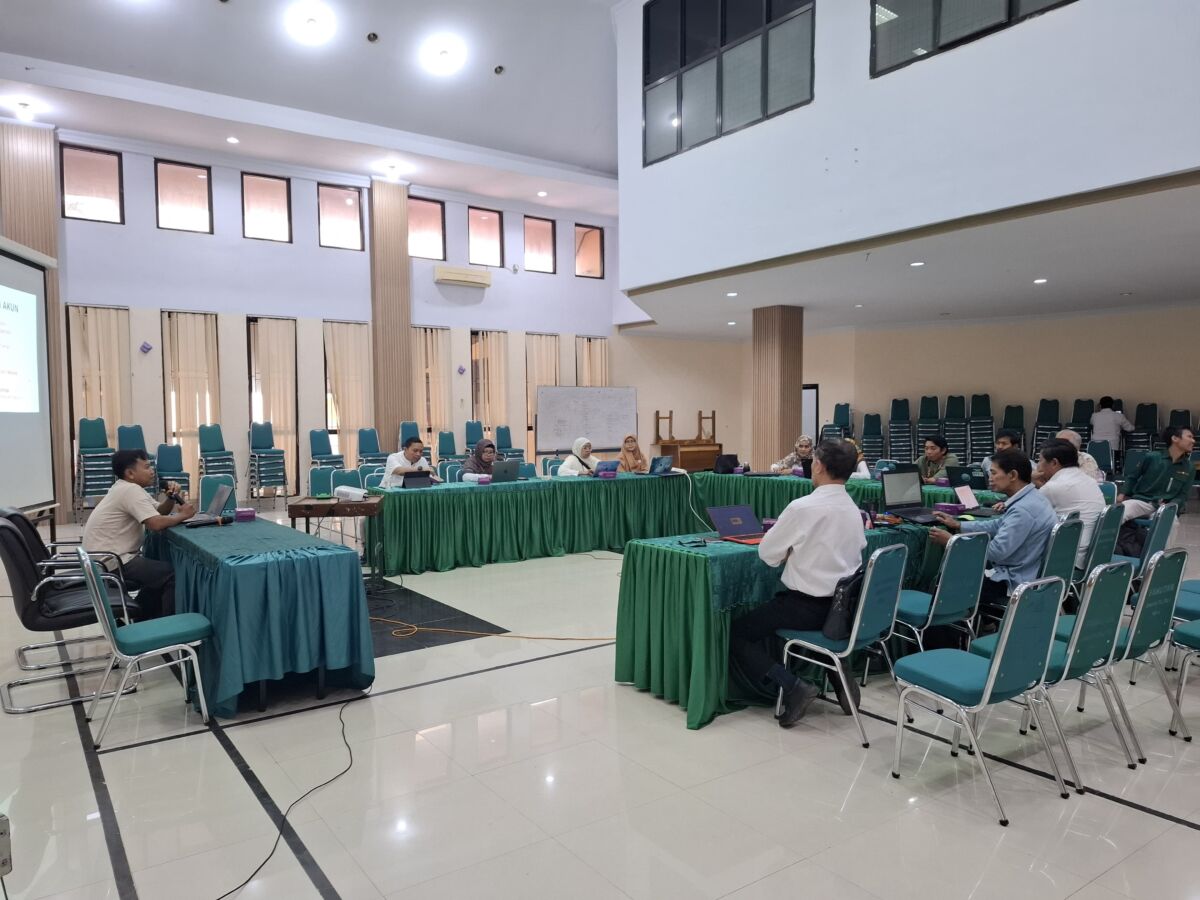 Fakultas Kehutanan Unhas Selenggarakan Workshop untuk Tingkatkan Kemampuan Dosen dalam Menulis Karya Ilmiah