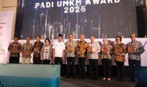 Para Penerima Penghargaan PadiUMKM Award